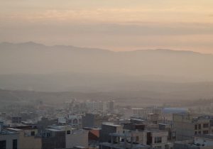 دخالتی در تصمیمات کمیته اضطرار آلودگی هوا نداریم/ پیگیری سلامت دانشآموزان دماوند هستیم