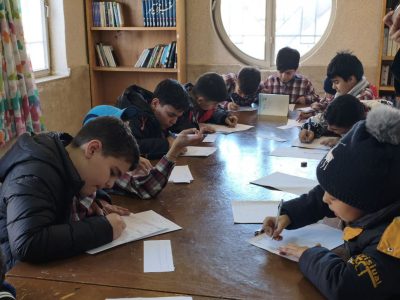 شرکت ۷۰ هنرجوی دماوند در آزمون سراسری خوشنویسی+تصاویر