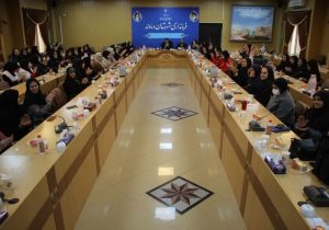 انقلاب اسلامی هویت واقعی بانوان مسلمان را احیا کرد