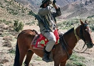 یگان سوارکار به یاری محیطبانان دماوند آمد